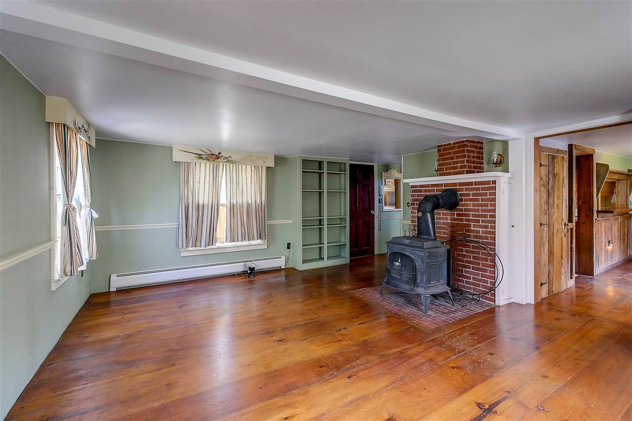 498 Birdsall Road Francestown, NH 03043 - Photo 8 of 24