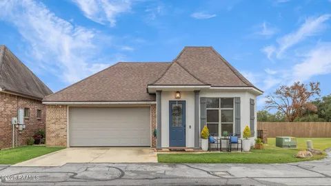 $229,000 | 115 Woodbranch Court, Lafayette, LA 70503