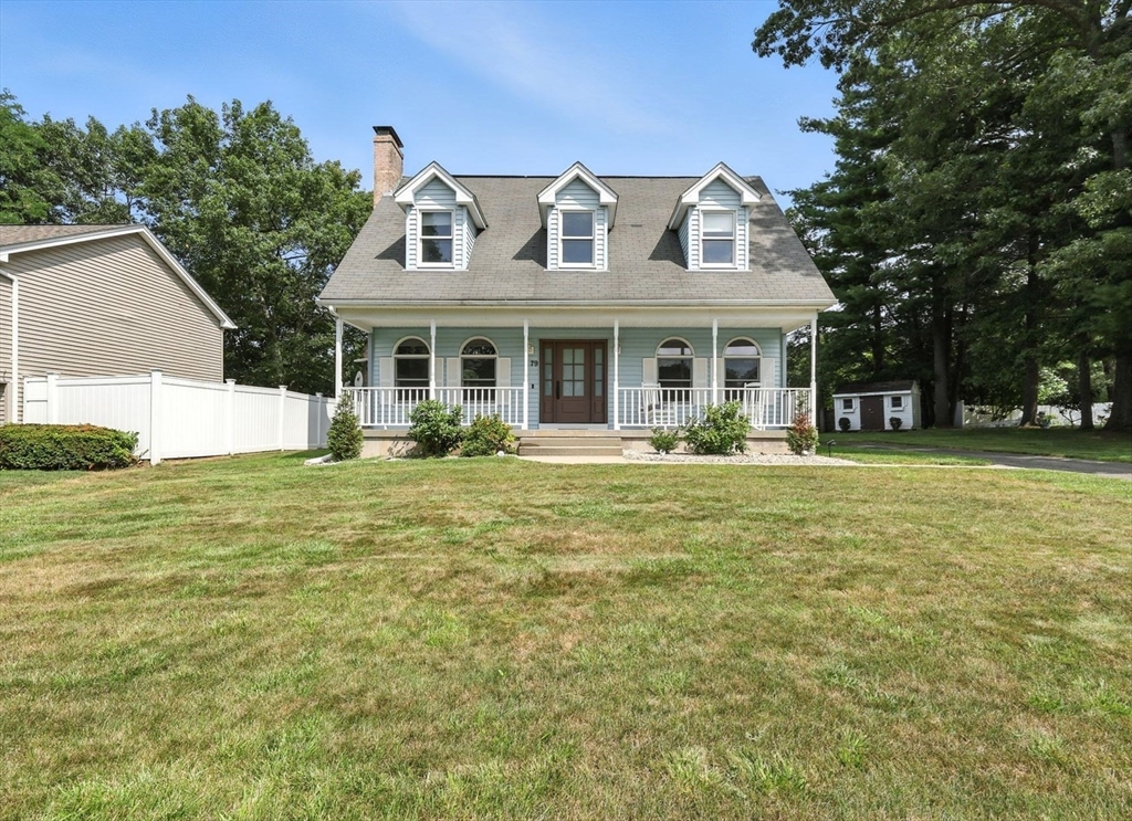 79 Stephanie Circle Springfield, MA 01129 - Photo 1 of 29 a front view of a house with garden