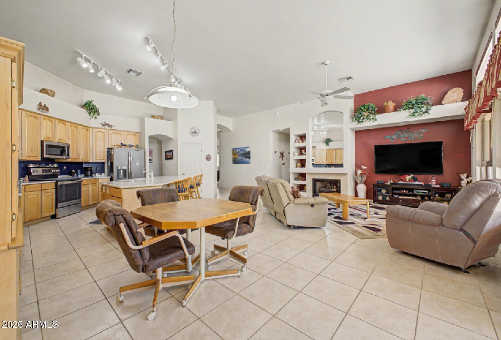 433 West Desert Avenue Gilbert, AZ 85233 - Photo 5 of 23