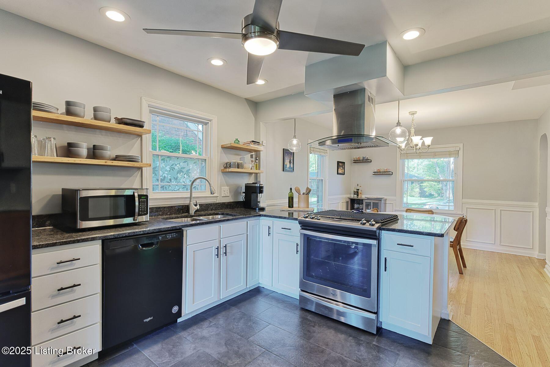 209 Merriman Road Louisville, KY 40207 - Photo 10 of 26 photo_online_011