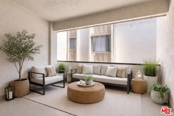 $510,000 | 5651 North Sumner Way, Unit 203, Culver City, CA 90230