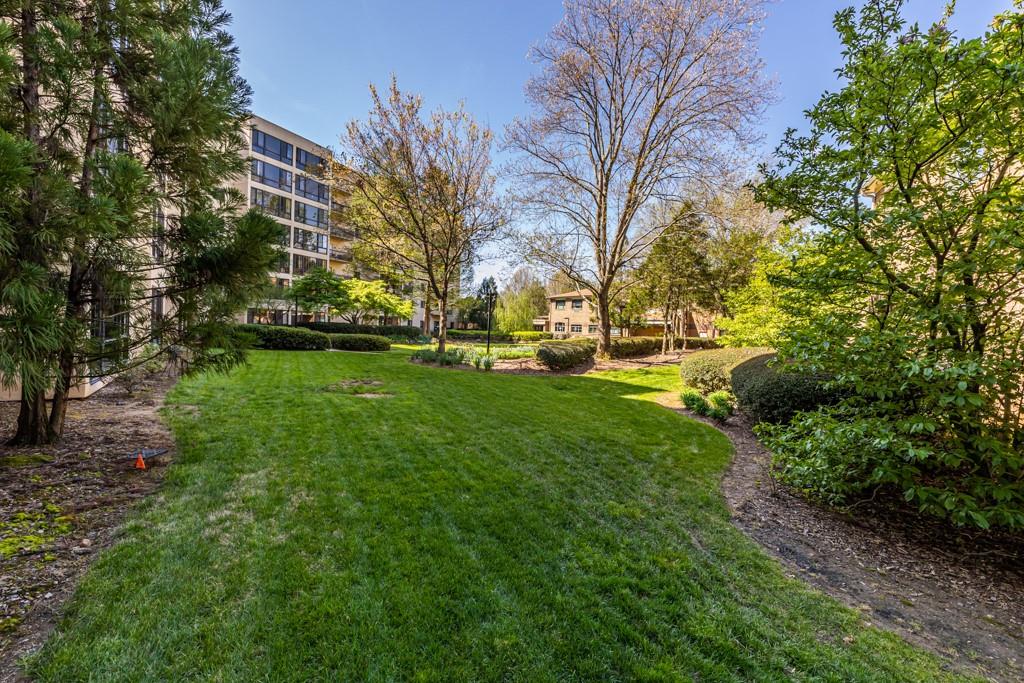 1800 Clairmont Lake, Unit 205 Decatur, GA 30033 - Photo 13 of 20