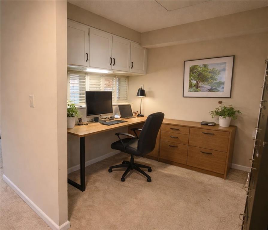 1800 Clairmont Lake, Unit 205 Decatur, GA 30033 - Photo 5 of 20