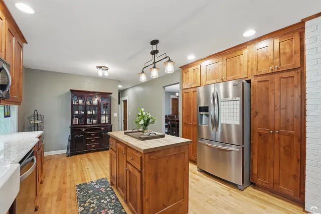 $650,000 | 1633 North 600 Road, Baldwin City, KS 66006