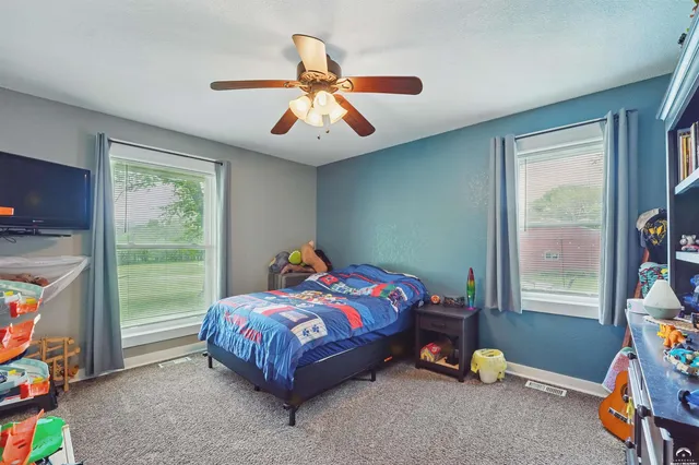 $650,000 | 1633 North 600 Road, Baldwin City, KS 66006