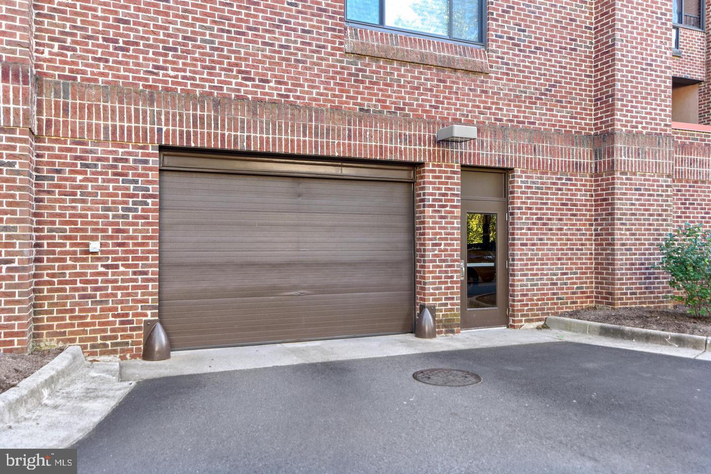 11500 Fairway Drive, Unit 606 Reston, VA 20190 - Photo 16 of 21