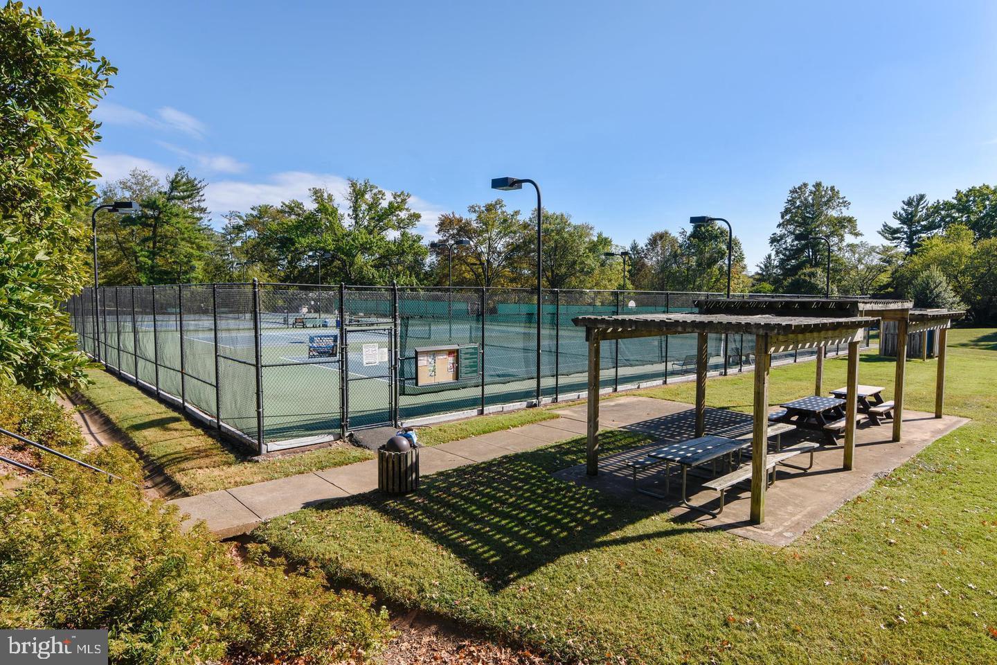 11500 Fairway Drive, Unit 606 Reston, VA 20190 - Photo 19 of 21