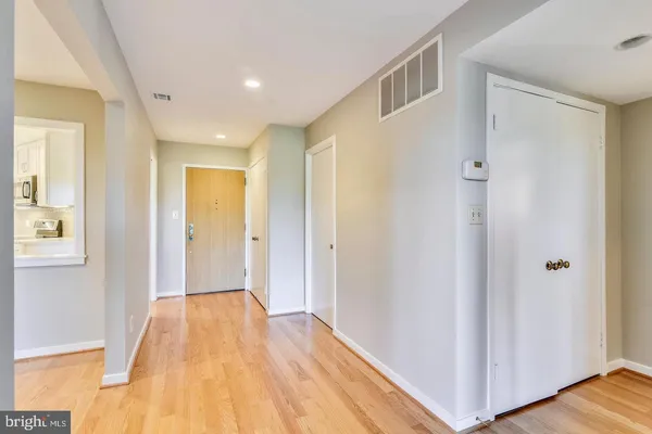 $2,650 | 11500 Fairway Drive, Unit 606, Reston, VA 20190