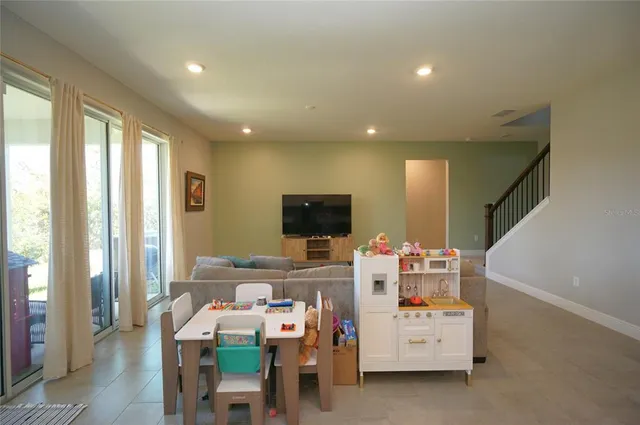 $3,800 | 22990 Scaglione Drive, Lutz, FL 33549