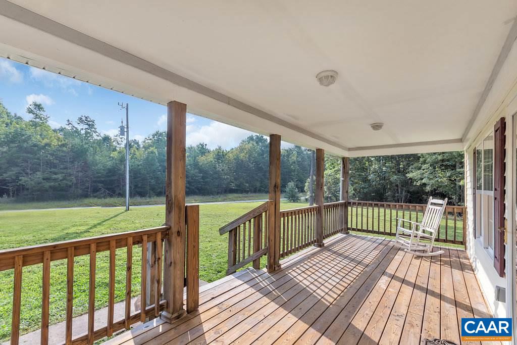 734 Ivy Road Scottsville, VA 24562 - Photo 20 of 21 Gallery Image 20