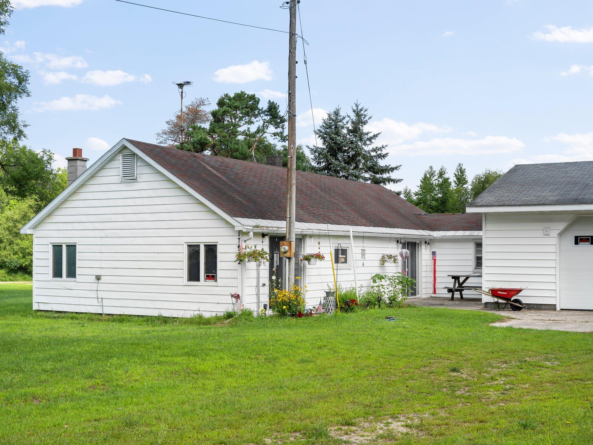 17982 8 Mile Road Stanwood, MI 49346 - Photo 32 of 35 31-web-or-mls-DSC05323