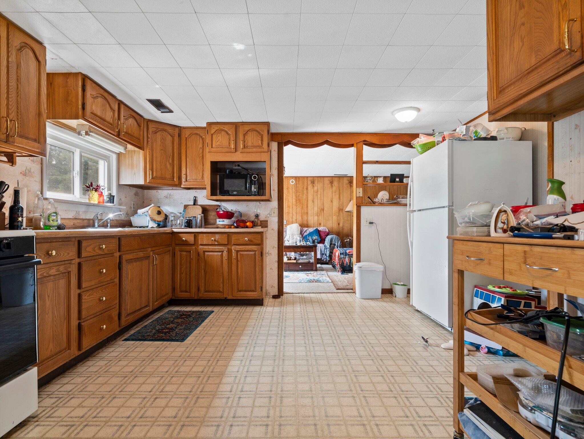 17982 8 Mile Road Stanwood, MI 49346 - Photo 10 of 35 25-web-or-mls-DSC05304