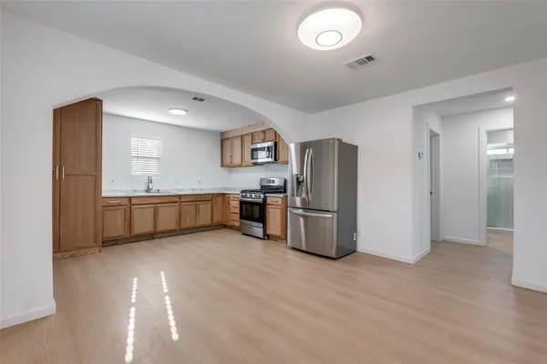 $1,500 | 2410 South Marsalis Avenue, Dallas, TX 75216