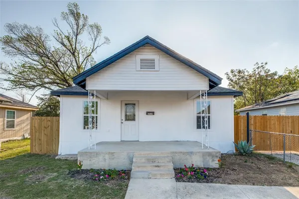 $1,500 | 2410 South Marsalis Avenue, Dallas, TX 75216