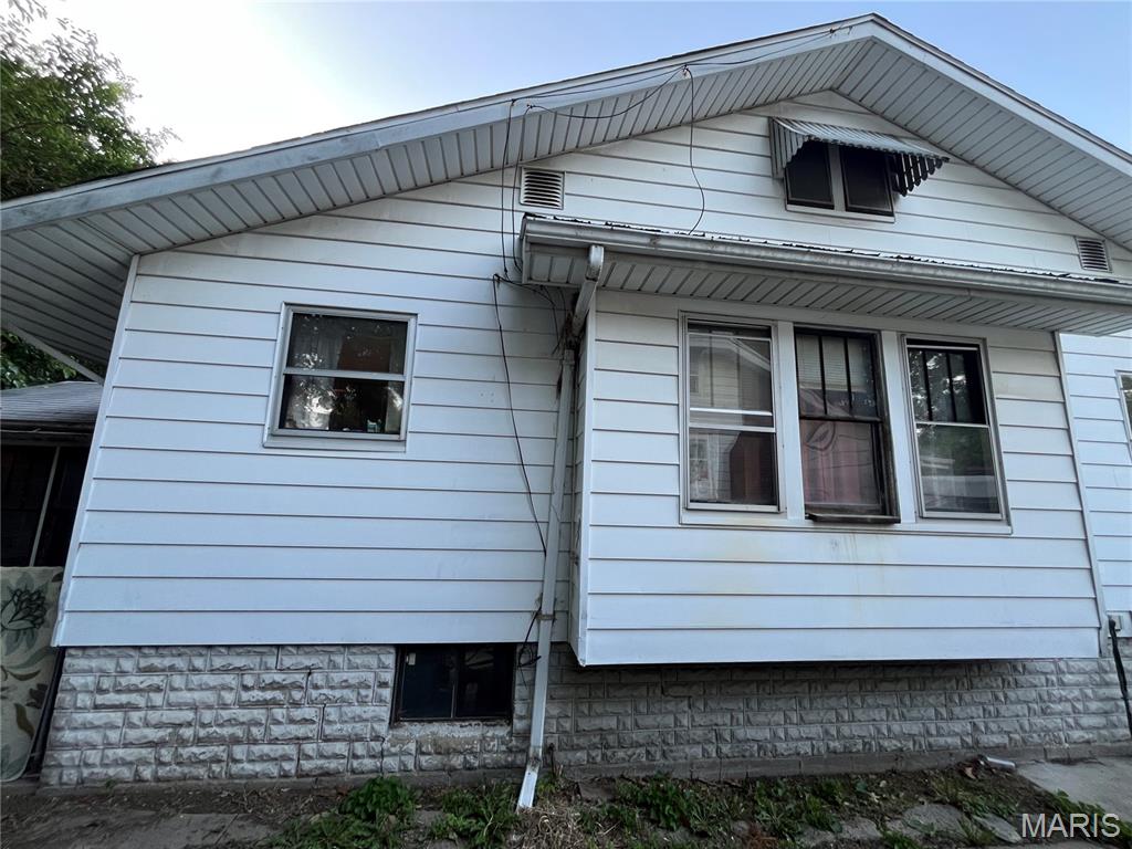 231 South 19th Street Decatur, IL 62521 - Photo 6 of 46