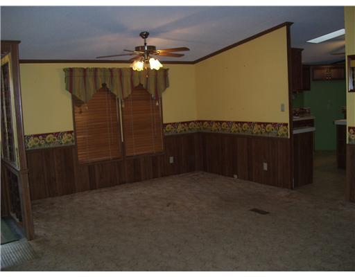 1869 Savannah Road New Castle, PA 16101 - Photo 5 of 9 Family Room.
