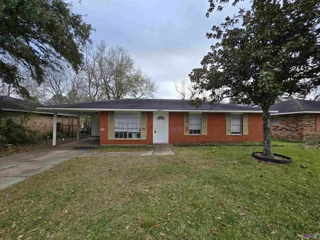 $1,350 | 16516 Vermillion Drive, Baton Rouge, LA 70819