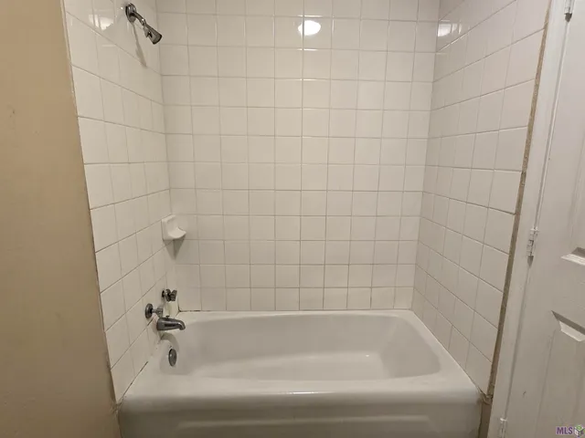 $1,350 | 16516 Vermillion Drive, Baton Rouge, LA 70819