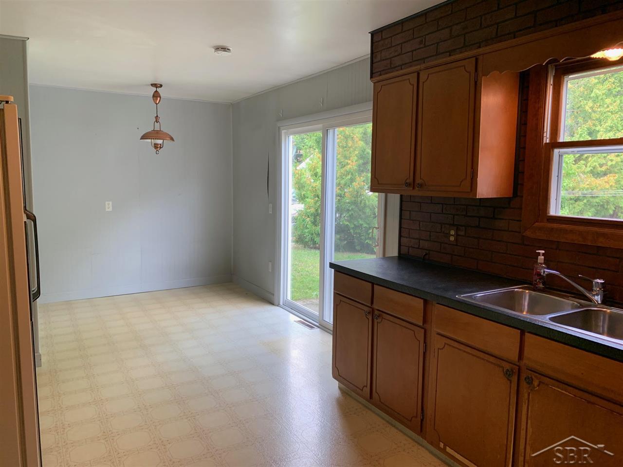 11180 Geddes Road Freeland, MI 48623 - Photo 7 of 27 31394706-6.JPG
