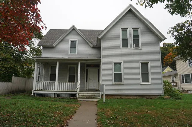 $424,900 | 815 West 4th Street, Red Wing, MN 55066