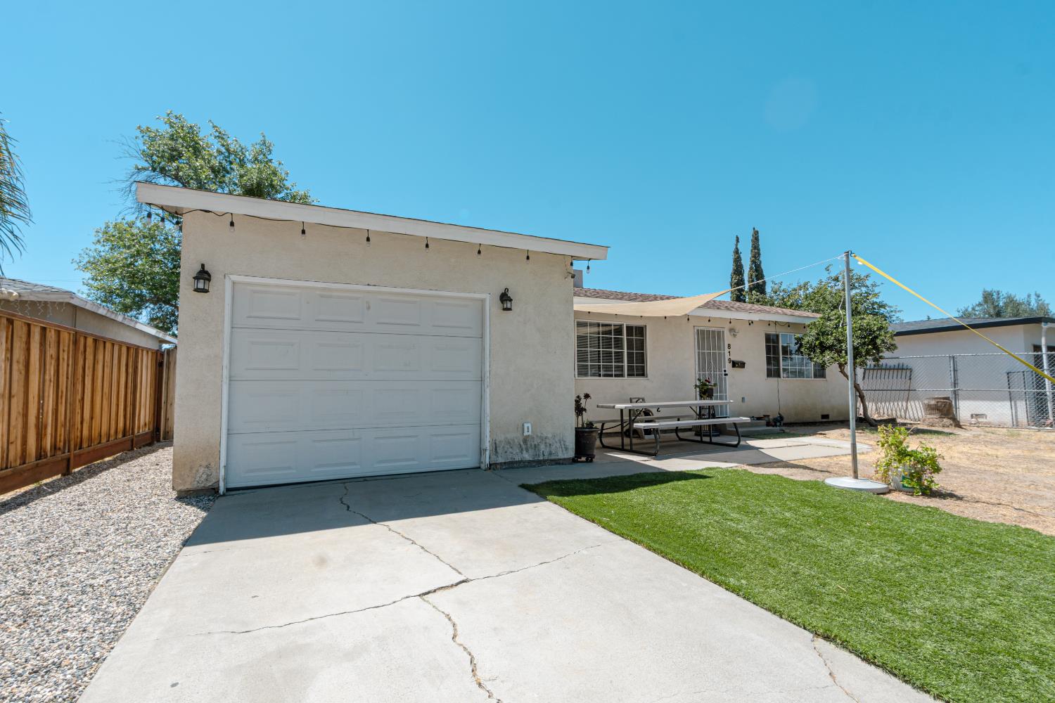 819 Jeffrey Road Los Banos, CA 93635 - Photo 3 of 33