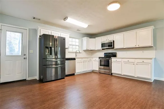 $240,000 | 889 Green Valley Drive Northwest, Conyers, GA 30012