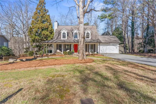$565,000 | 485 Surveyors Point, Suwanee, GA 30024