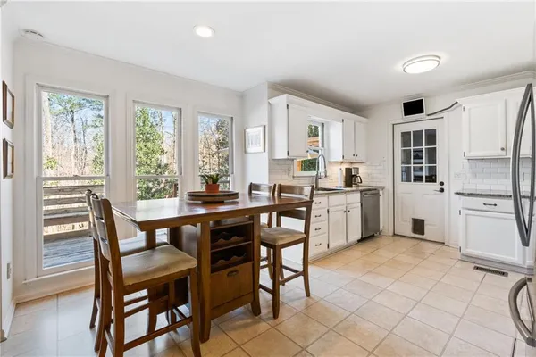 $565,000 | 485 Surveyors Point, Suwanee, GA 30024