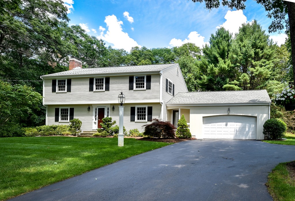 21 Yorkshire Road Dover, MA 02030 - Photo 1 of 25 Gallery Image 1