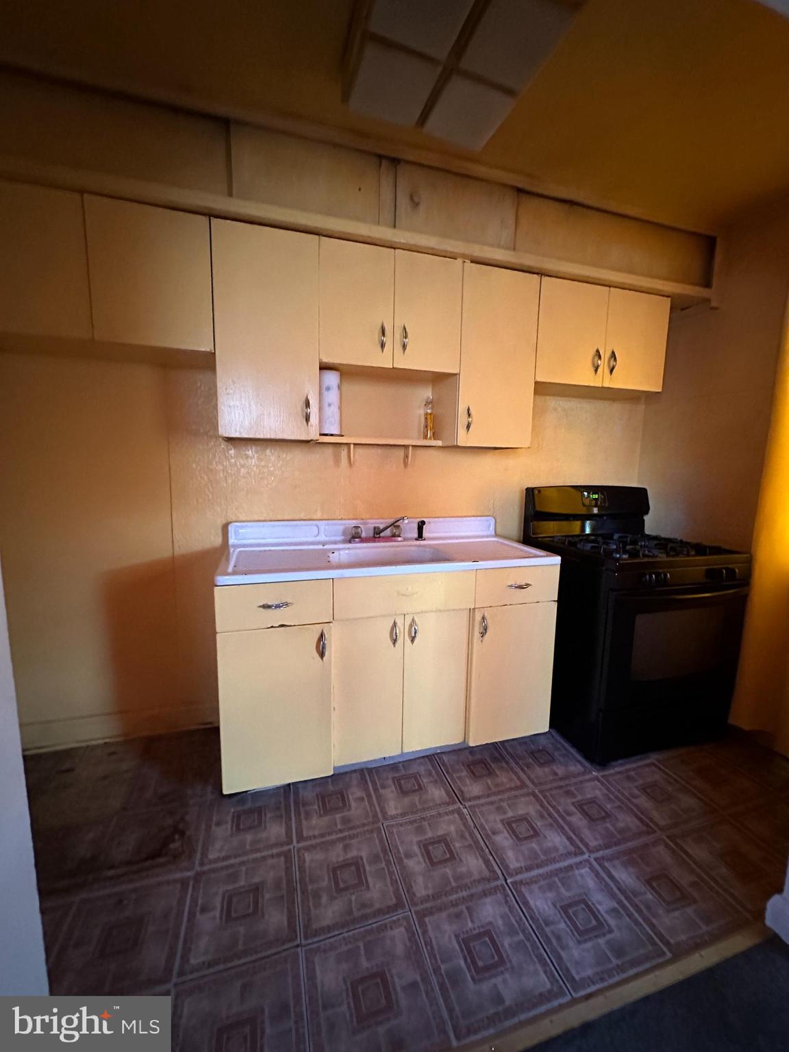 4115 Crest Heights Road Baltimore, MD 21215 - Photo 2 of 3