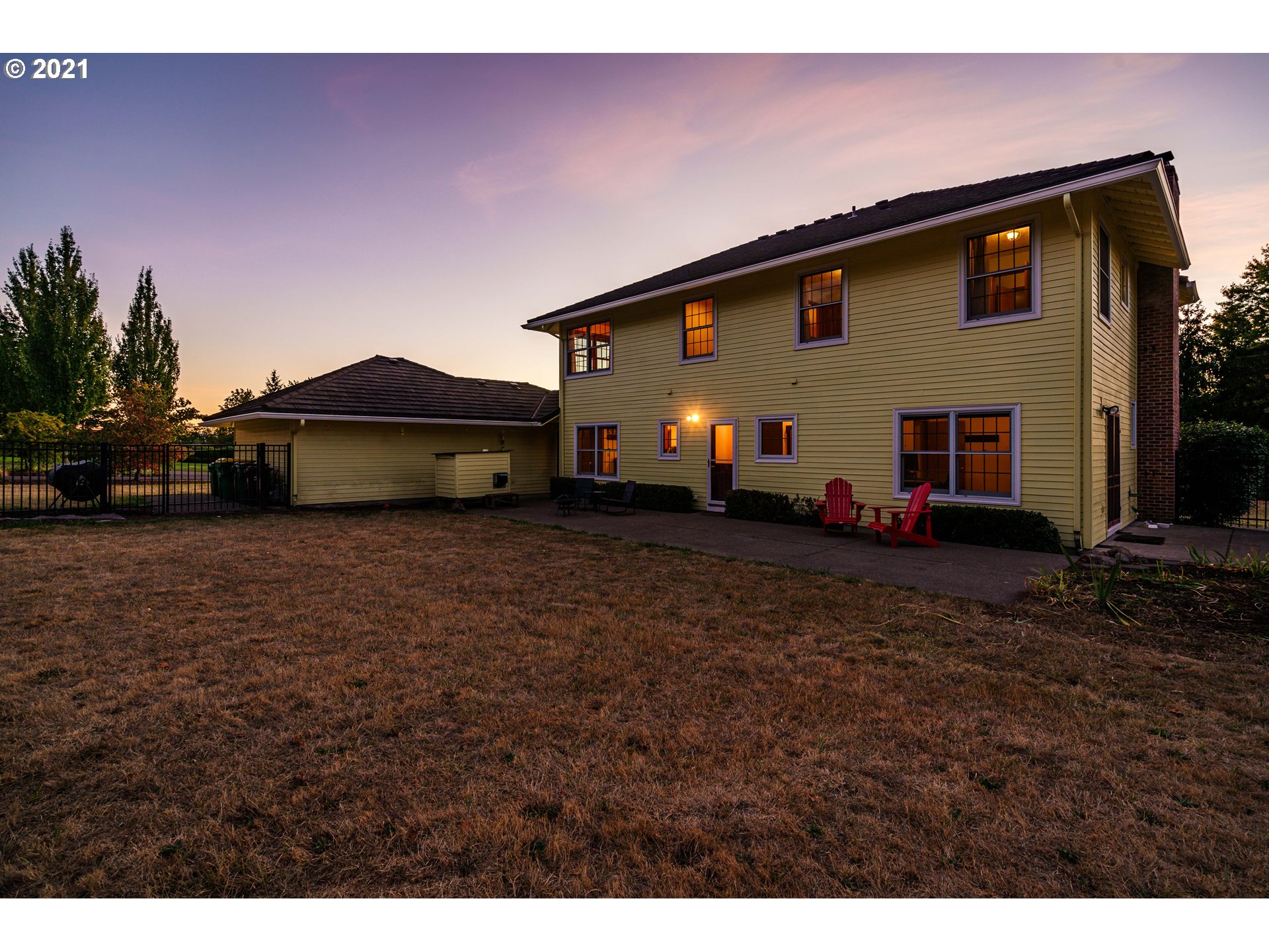 20045 Southwest Nancy Lane Aloha, OR 97007 - Photo 4 of 32 Gallery Image 4