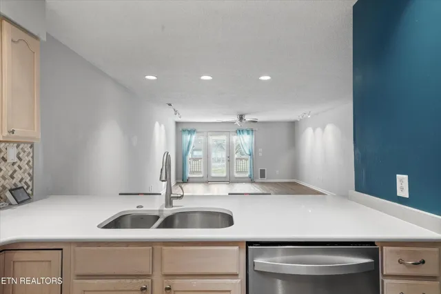 a view of livingroom with hardwood