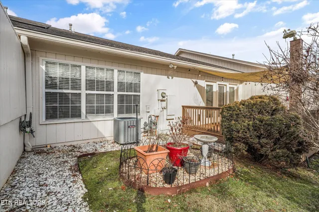 $325,000 | 5242 Brig Lane, Knoxville, TN 37914