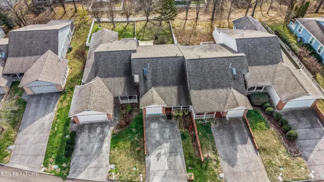 $325,000 | 5242 Brig Lane, Knoxville, TN 37914