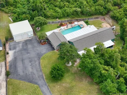 $352,000 | 877 Suburban Drive, Lake Charles, LA 70611