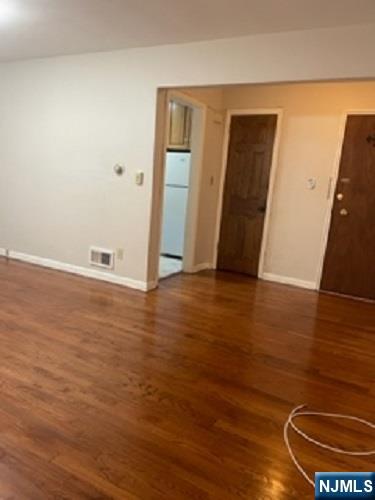 911 Teaneck Road Teaneck, NJ 07666 - Photo 3 of 16 Gallery Image 3