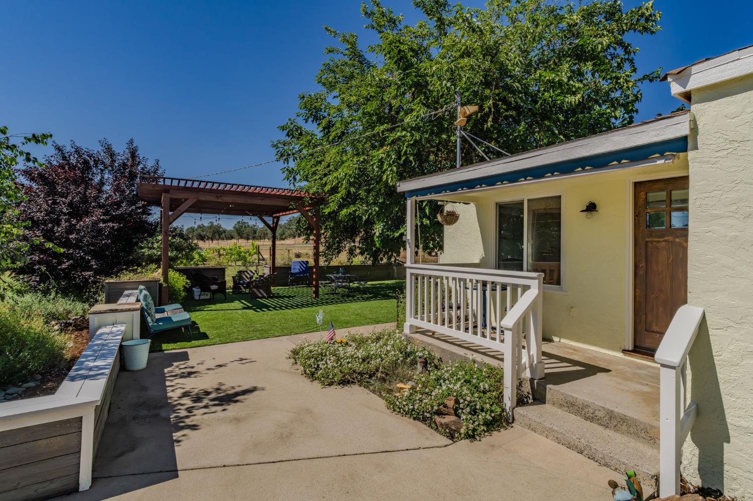 5726 Pettinger Road Valley Springs, CA 95252 - Photo 5 of 77