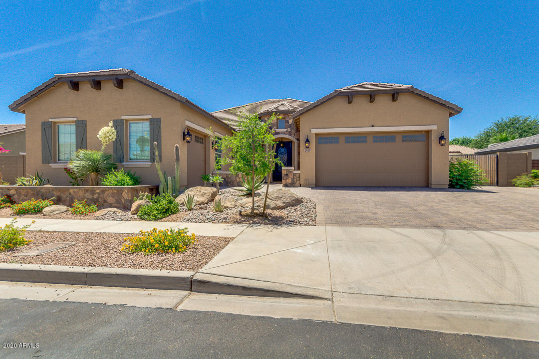2913 East Harwell Road Phoenix, AZ 85042 - Photo 1 of 60 01- Harwell
