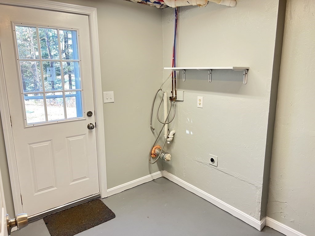 1124 Bemis Road, Unit B Warren, MA 01585 - Photo 33 of 42