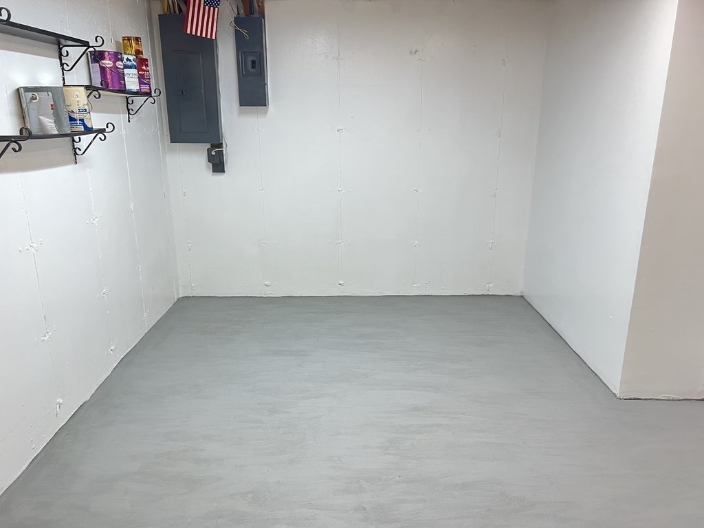 1124 Bemis Road, Unit B Warren, MA 01585 - Photo 34 of 42 a view of small space