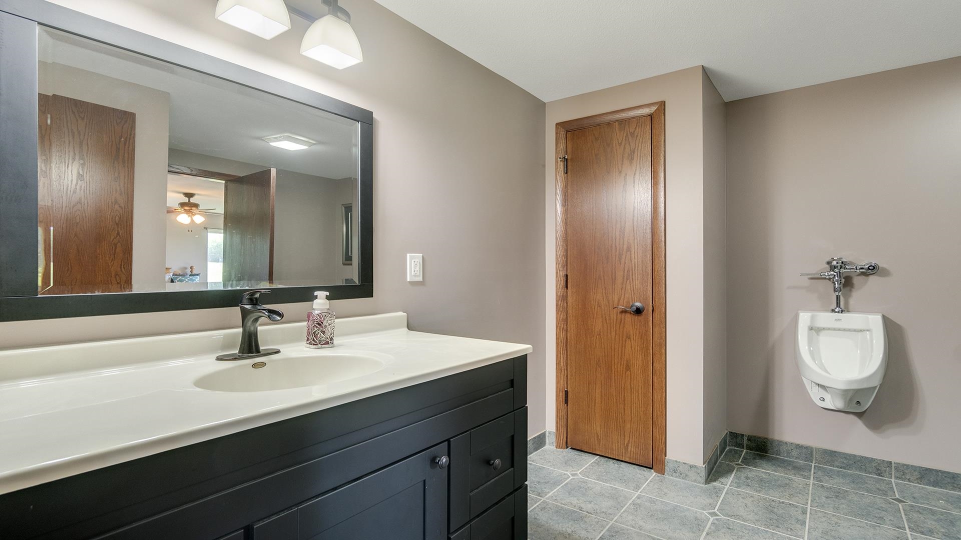 2814 Squaw Prairie Road Belvidere, IL 61008 - Photo 39 of 60 Gallery Image 39