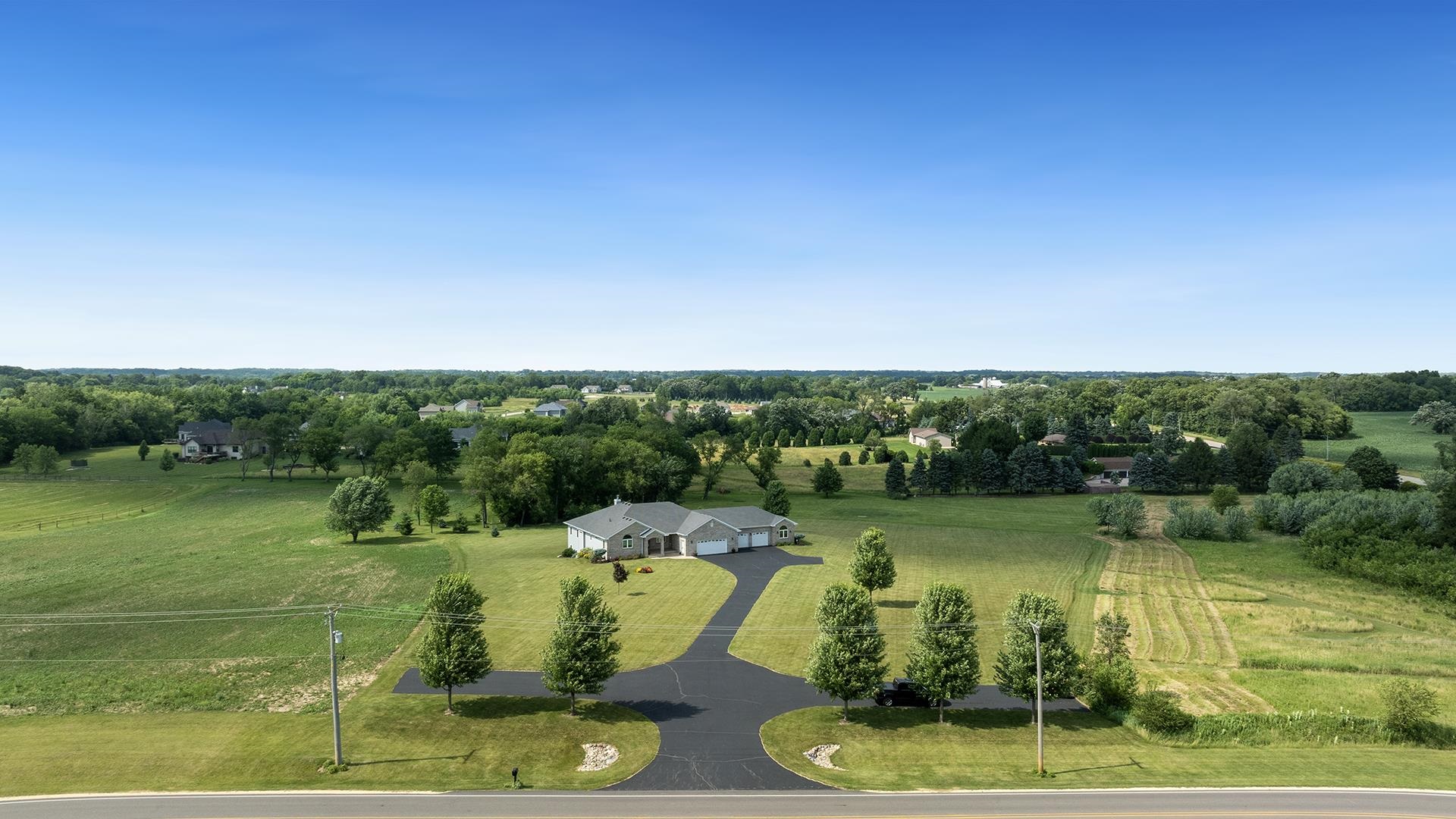 2814 Squaw Prairie Road Belvidere, IL 61008 - Photo 57 of 60 Gallery Image 57