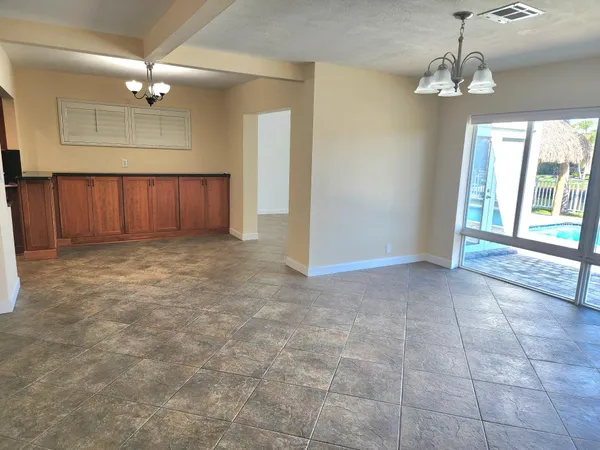 $5,300 | 191 Southeast 9th Court, Pompano Beach, FL 33060
