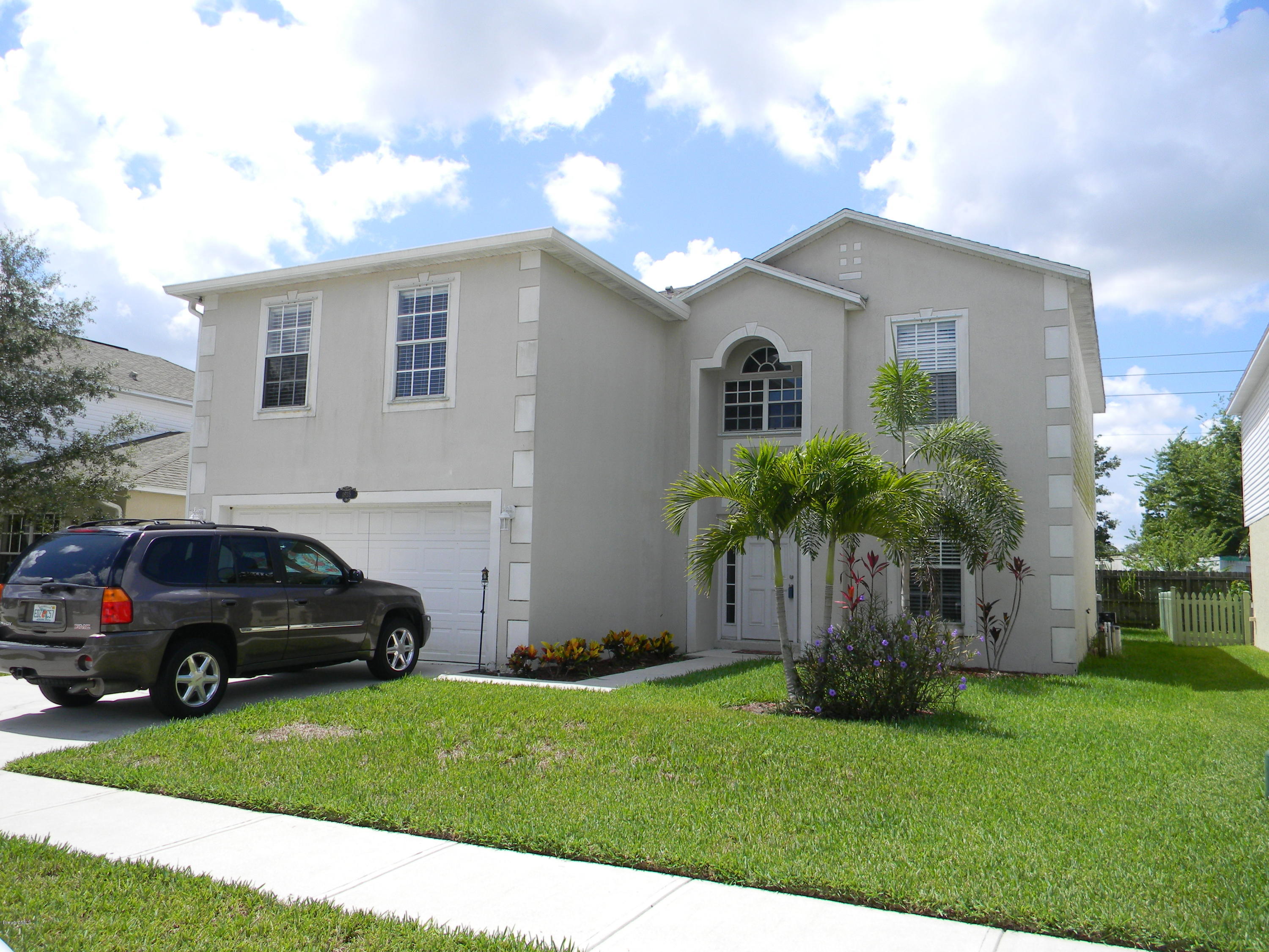 4635 Elena Way Melbourne, FL 32934 - Photo 1 of 19 Front of home