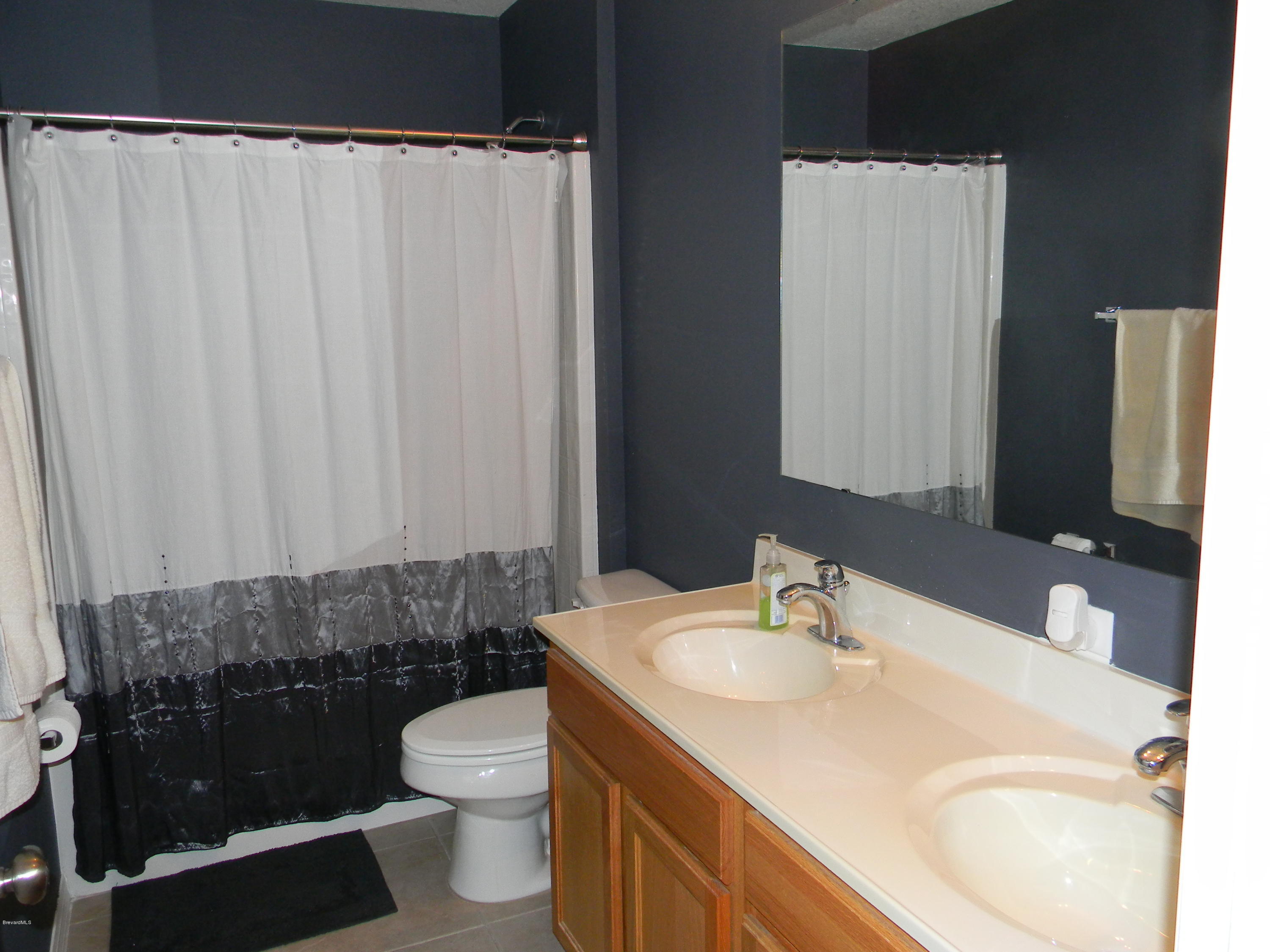 4635 Elena Way Melbourne, FL 32934 - Photo 15 of 19 Guest Bath