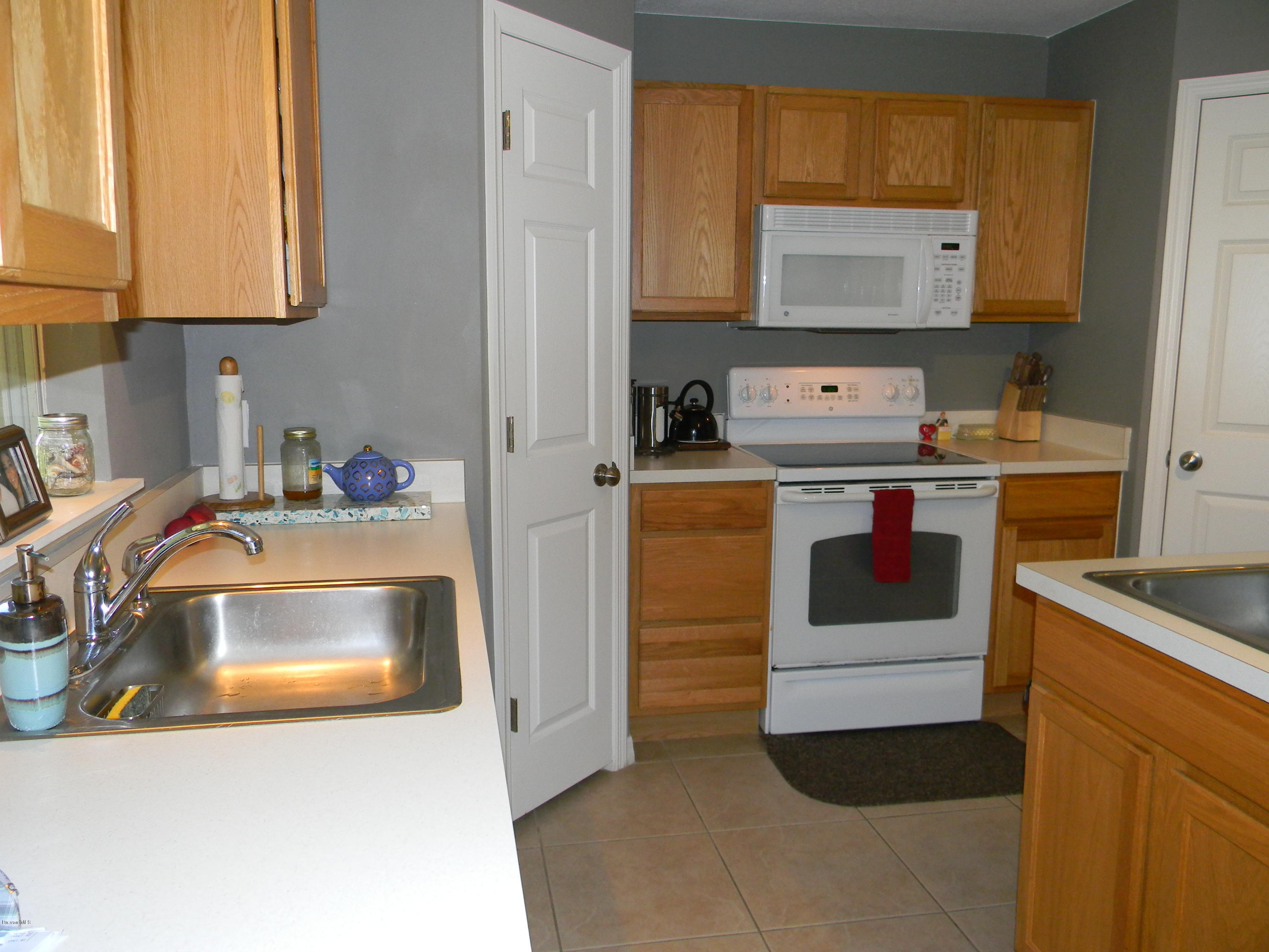 4635 Elena Way Melbourne, FL 32934 - Photo 7 of 19 DSCN2639