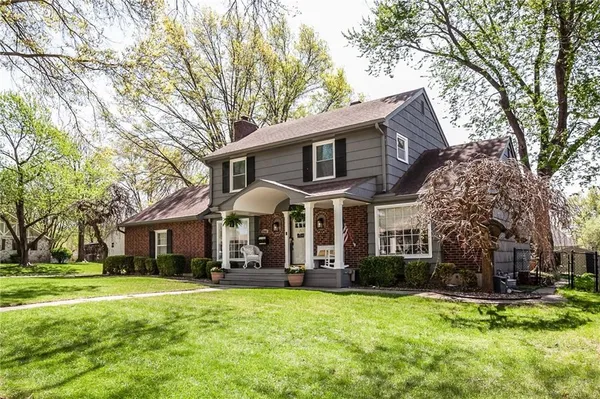 $340,000 | 2703 Northeast 68 Terrace, Kansas City, MO 64119