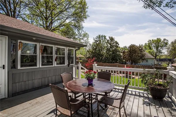$340,000 | 2703 Northeast 68 Terrace, Kansas City, MO 64119