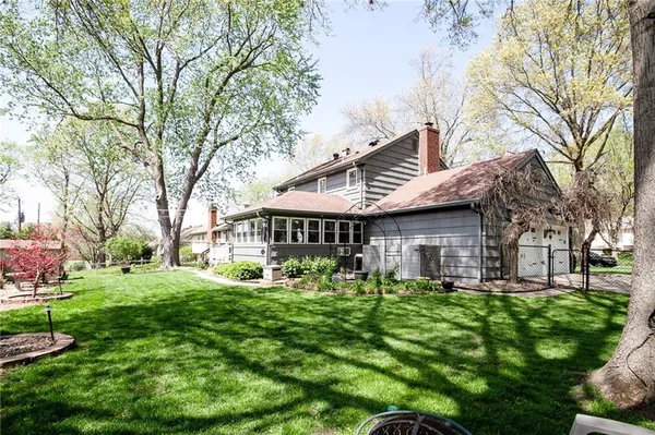 $340,000 | 2703 Northeast 68 Terrace, Kansas City, MO 64119